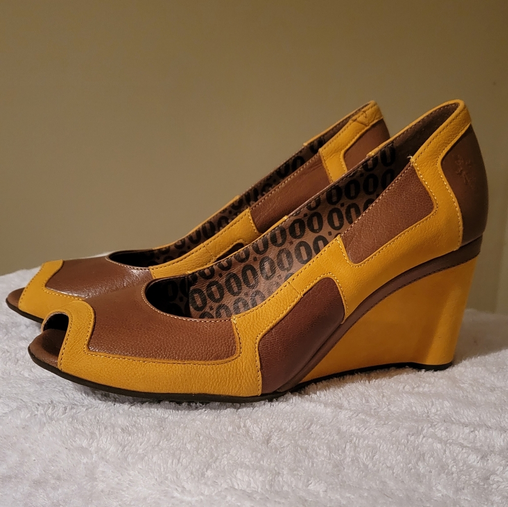 FLY LONDON  Wedges Shoes Brown Yellow Peep Toe Sz 39 8.5 9